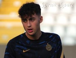 Vendetta completata: i padroni di casa travolgono gli ospiti e salgono momentaneamente in vetta