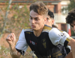 Gara sospesa per infortunio all'arbitro: altri 600 chilometri per giocare 10 minuti!