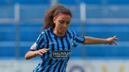 Piccole stelle blucelesti tinteggiano il firmamento calcistico lecchese: all'inizio erano soltanto in 16