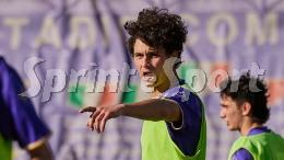 Caos magliette, gol di tacco e pareggio pirotecnico