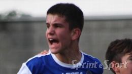 Il debutto da sogno del classe 2009: chiamato con la squadra dei ragazzi più grandi, segna due gol all'esordio da titolare