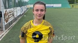 Il calcio femminile ha una nuova stella: porta la squadra in finale segnando otto gol in due partite