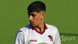 Due rigori in un minuto non bastano per evitare sconfitta e sorpasso: il Torino vola al secondo posto