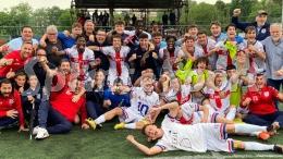 L'Alba dei campioni: a tre giornate dalla fine erano a -4 dalla vetta, ora festeggiano la prima storica promozione