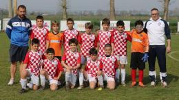 Il saluto dell'istruttore ai  suoi Pulcini campioni in primavera: «Quanto siete cresciuti! Continuate così»