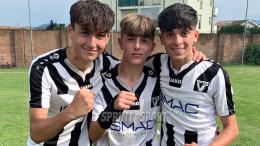 Il bomber torna dopo 2 mesi, segna la doppietta decisiva e trascina la squadra al primo posto