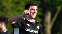 L'incubo dello spareggio perso è svanito: fanno tre gol in casa e festeggiano la promozione