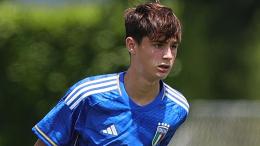 È l'idolo del paese: debutto in Nazionale e 2° Scudetto di fila, a 15 anni esulta con il club di Serie A