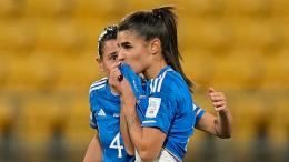 Fragili e senza gioco, azzurre fuori dai Mondiali con un'autorete da film horror