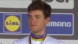 L'ex difensore è l'atleta del momento in Italia: dopo l'Oro ai Mondiali è 1° alla Vuelta di Spagna