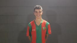 Il finale più pazzo della stagione: prima l'espulsione, poi la magia su punizione a tempo scaduto