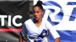 Fa come Mkhitaryan nel derby al femminile, doppietta da sogno nel 4-1 rifilato al Milan