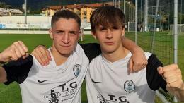 I campioni in carica battono la grande sorpresa: due gol e le gerarchie sono ristabilite