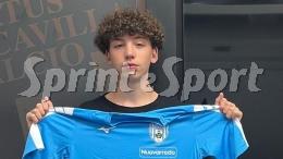 Più di 1000 km per inseguire un sogno, il centrocampista firma per un club di Serie C