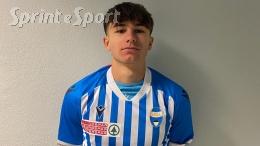 &Egrave; un vero asso e a 17 anni debutta gi&agrave; tra i Prof, &egrave; nata una stella e il club la blinda dimostrando lungimiranza