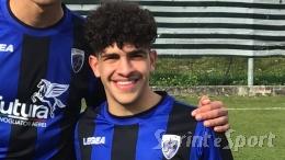 A 18 anni è titolare tra i Prof: la fantastica ascesa del mancino fatato