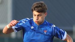 A 18 anni lascia i rossoneri e scommette su se stesso, una stagione dopo lo vogliono due club di Serie A