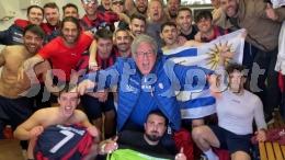 Festeggiano la promozione con tre giornate d'anticipo in un match d'antologia