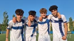 Una folle rimonta nella ripresa non basta ai padroni di casa: i biancoblù resistono e sono in finale