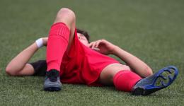 Clamoroso: la società non riesce ad organizzare la trasferta. La squadra retrocede senza giocare!