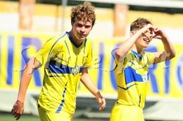 Gialloblù schiacciasassi: annichiliti gli scaccati prima del big match