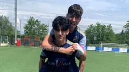 Il bomber da un gol a partita si carica la squadra sulle spalle e la trascina ad una sola vittoria dalla qualificazione