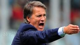 Via dopo 5 ko di fila il tecnico giunto dall'estero, il papabile ora è l'allenatore più amato dai tifosi