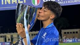 Segna da difensore nella partita della vita: il poeta-calciatore &egrave; Campione d'Italia!