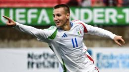 Esordio da titolare, doppietta e Irlanda del Nord piegata: Camarda fa impazzire anche l'Italia