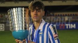 Il promettente attaccante saluta il Torino e va giocare sull'isola