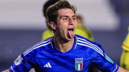 Chiuso da Dybala alla Roma, si scatena con la Nazionale: tripletta e qualificazione vicina