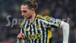 L'ex PSG e Juventus trova una nuova casa, è bagno di folla al suo arrivo