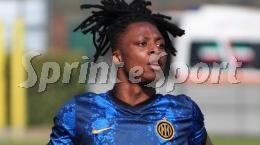 Le capriole di suo pap&agrave; sono state leggenda, ora il classe 2005 debutta e strappa enormi applausi