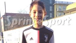 Ha iniziato a giocare nel campo sotto casa, per lui ora oltre alla Juventus c'è la maglia della Nazionale