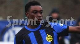 Assenze e voglia di premiare un 19enne, l'Inter convoca in Champions il terzino dal grande talento