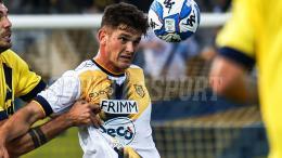 Gol alla Cristiano Ronaldo, il bomber ex Inter trascina la rivelazione del campionato