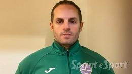 A 32 anni diventa l'allenatore di uno storico club: «I ragazzi dovranno onorare la maglia»