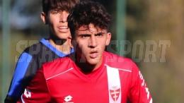 A soli 15 anni è il simbolo di un Monza che funziona, all'attaccante modello ora manca solo la prima squadra