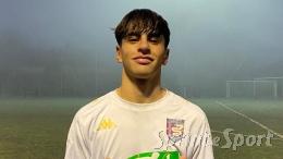 Primo tempo a senso unico, due doppiette e una tripletta per continuare a inseguire la vetta