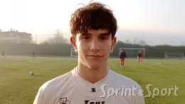 Tutto rimandato nello scontro al vertice! Salva un gol sulla linea e poi segna: l'eroe &egrave; un difensore