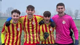 Impresa storica dei giallorossi nella nebbia: abbattuta la capolista con una prova da leoni