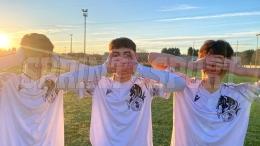 Non vedo, non sento e non parlo: i padroni di casa dilagano nel secondo tempo e rimangono in scia al gruppo di testa