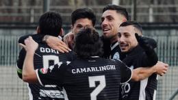 La squadra che non sa più perdere batte un Campione del Mondo e continua a inseguire la vetta
