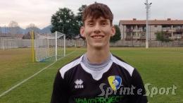 Un rigore parato, un'espulsione e un eurogol: nel derby in vetta succede di tutto!