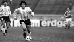 Maradona e la magia del calcio: una lettera immaginaria ai giovani calciatori