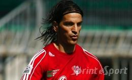 Segnò un gol storico al Milan di Shevchenko, Kakà e Pirlo: dopo 18 anni il difensore torna per guidare il club