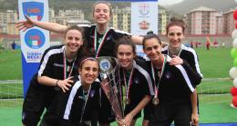 Calcio femminile in evoluzione: gli standard minimi per le nazionali maggiori hanno aperto nuove prospettive