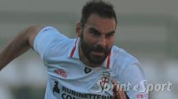 Decide il derby dei derby proprio come 6 anni fa, il Bomber-capitano si divora i rivali con un gran colpo di testa