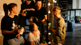 Lo sai che l'alcol aumenta il rischio di infortuni dei calciatori?