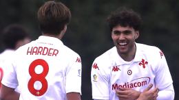 Bomba all'angolino nel recupero, Atalanta ancora sconfitta: la Fiorentina esulta e tiene la vetta